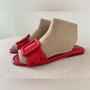 Birdies Kiwi Slides NWOT Red Suede with Scallops and Buckle Trim 8.5